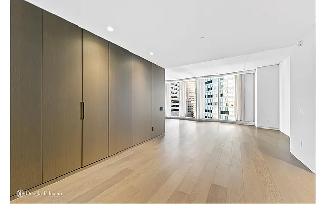 Rented by Douglas Elliman | media 31