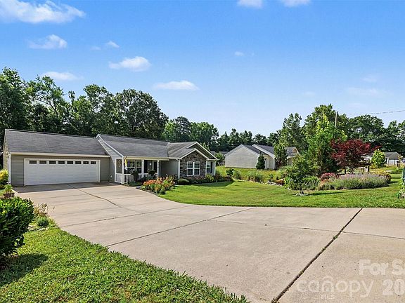 3rd image of 3116 Georgetown Rd
