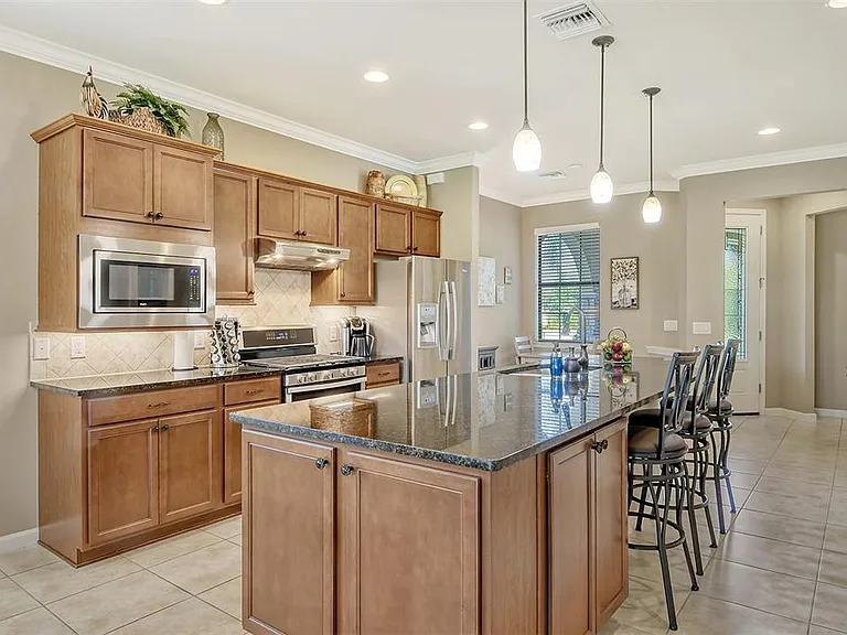 6743 Haverhill Ct — Photo 16