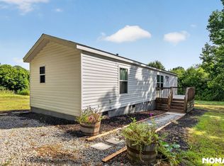 1431 W Ridgeway Rd, Maysville, GA 30558