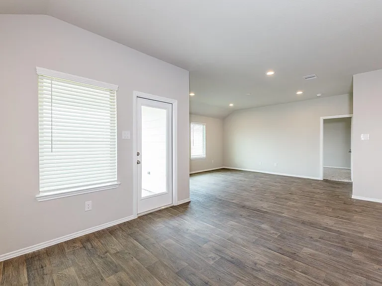 5114 Radiant Dawn Dr — Photo 16