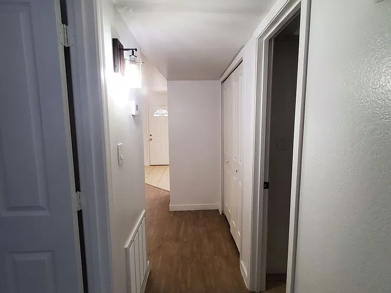 Mountain View Condos — Photo 67