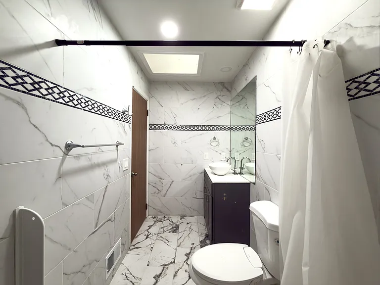 401 Maplecrest Rd #5035088751 — Photo 15