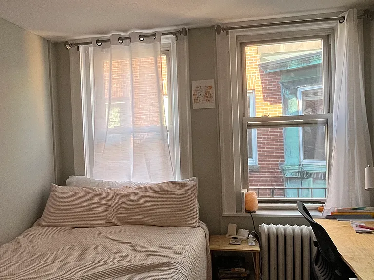 220 Hanover St #15 — Photo 34