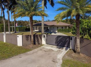 19955 SW 186th St, Miami, FL 33187