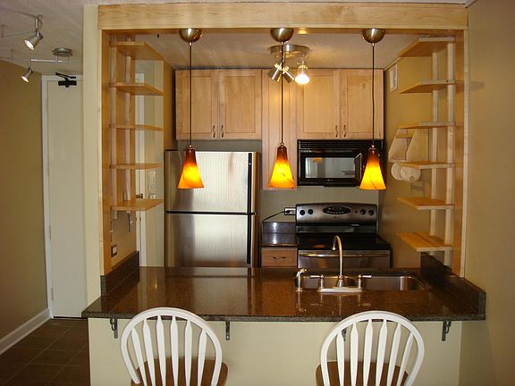 4th image of 2728 N Hampden Ct APT 206