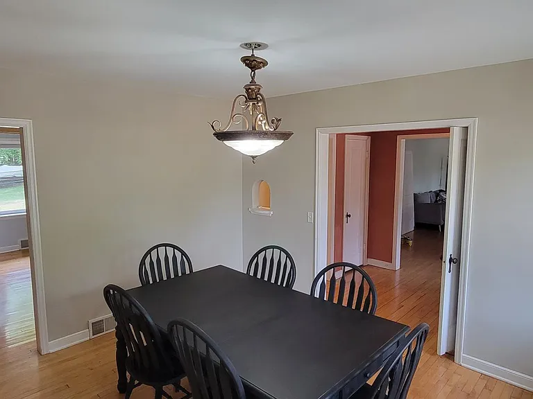 19101 Delton Ave — Photo 16