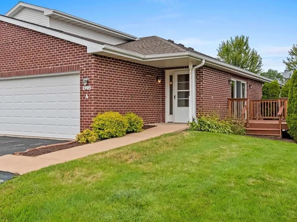 1905 Riverside Dr Unit A, Suamico, WI 54313