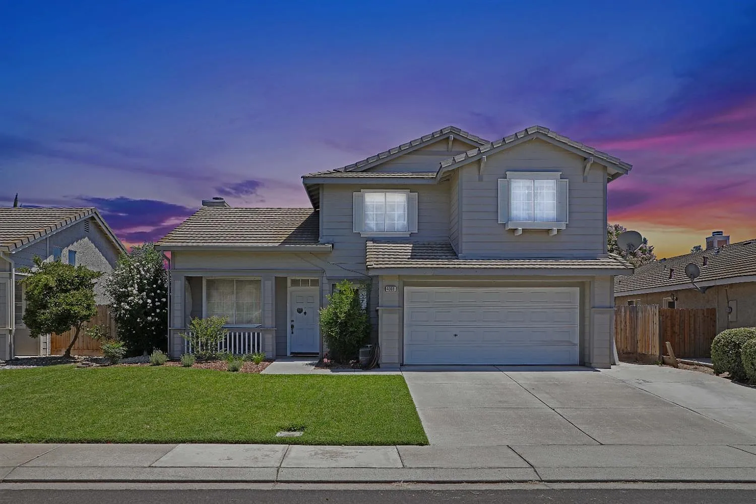 4008 Royal Windsor Dr photo 1