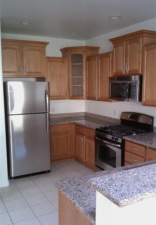 2nd image of 51 Lobos St