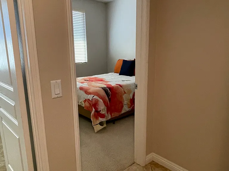 215 Hoch Way — Photo 3