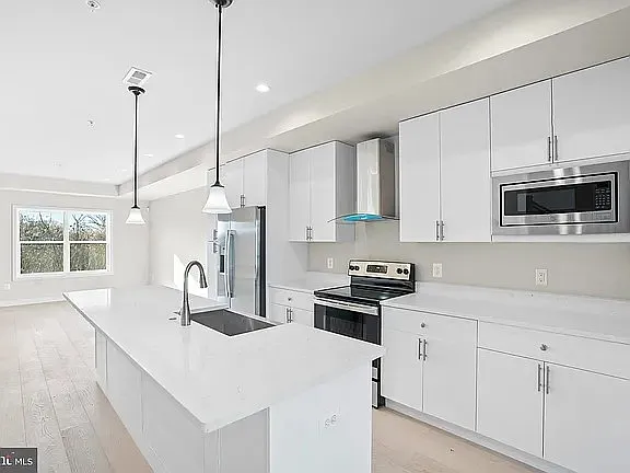 2520 Elvans Rd SE — Photo 23