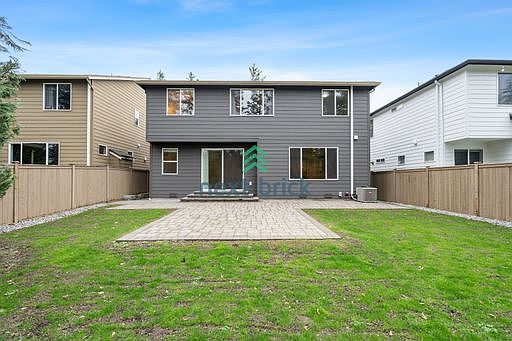 4th image of 34120 SE Vaughan St