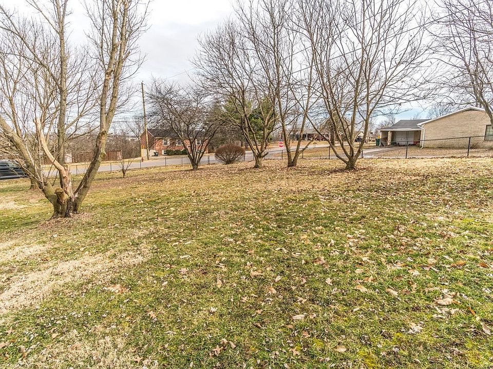 2nd image of 315 Overland Dr