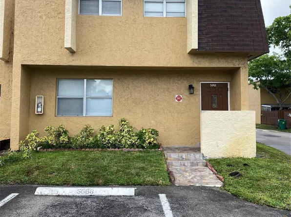 5668 Blueberry #17, Lauderhill, FL 33313