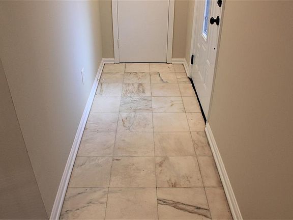 3rd image of 5735 Oakwild Dr