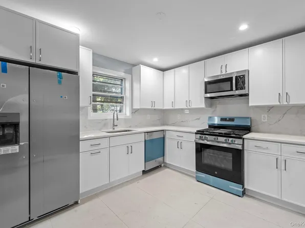 17211 Horace Harding Expressway, Fresh Meadows, NY 11365