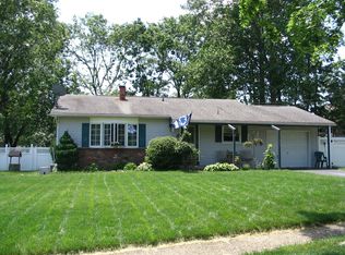 275 Kim Ct, Toms River, NJ 08755