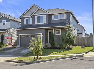 814 NE Buckthorn Dr, Estacada, OR 97023