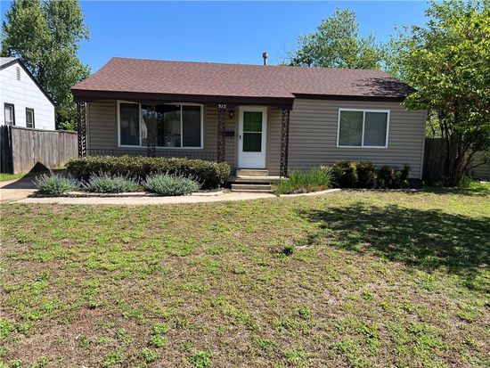 315 Russell Dr, Midwest City, OK 73110
