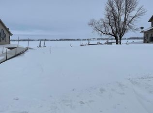 6576 Peninsula Point, Wentworth, SD 57075