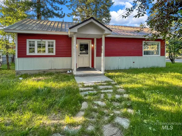 613 Hemlock St, McCall, ID 83638