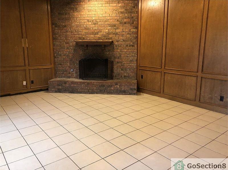 1st image of 2153 Willow Pl