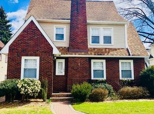 106 Overlook Ter, Bloomfield, NJ 07003