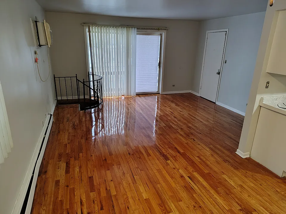 665 Jeffery Ave #1S