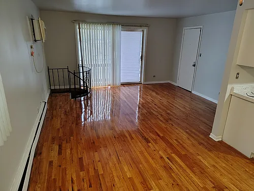 665 Jeffery Ave #1S Photo 1