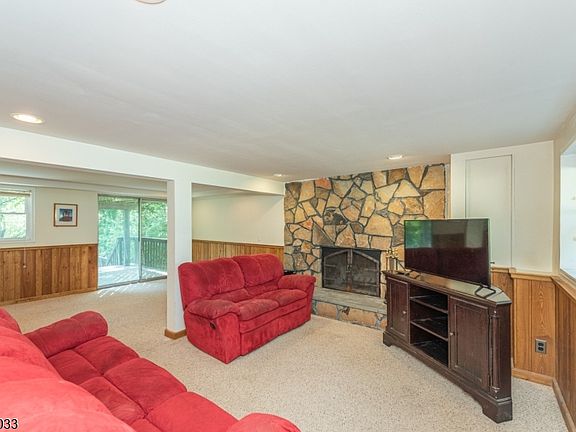 5th image of 171 Skyline Lake Dr