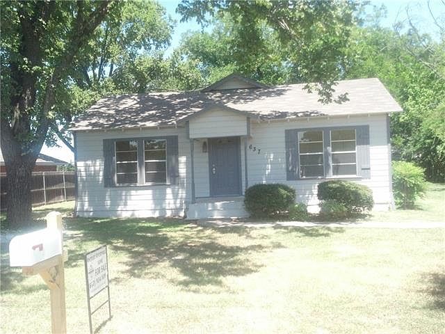 2nd image of 637 N 15th St