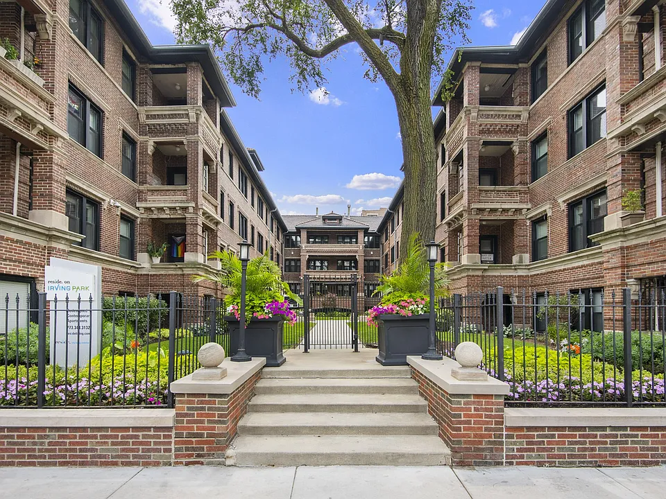 Reside on Irving Park