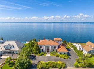 36 Westland Dr, Glen Cove, NY 11542