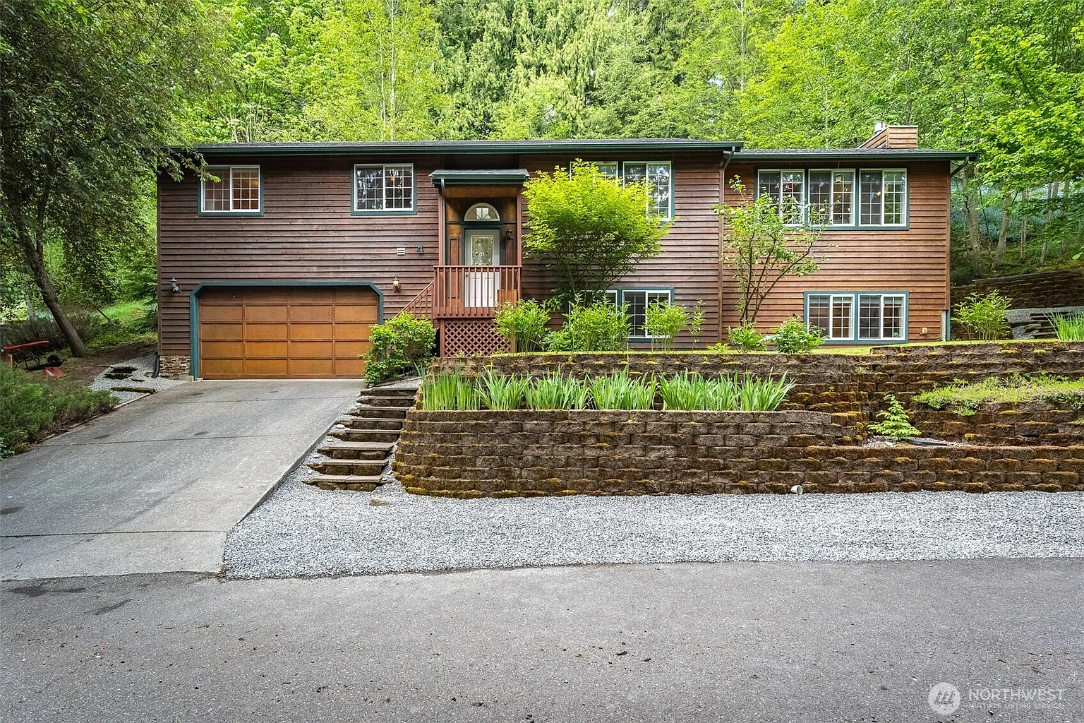 4 Alder Court photo 1