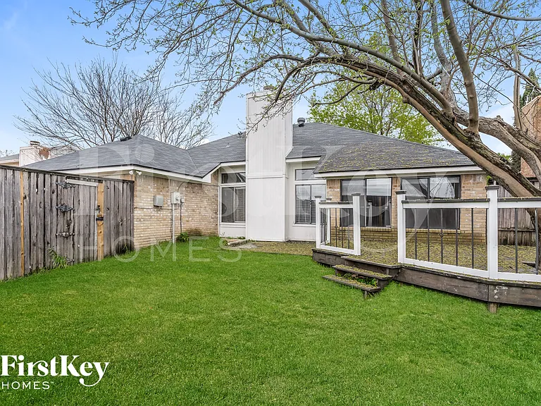7921 Rice Dr — Photo 15