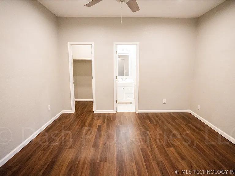 821 S Quaker Ave — Photo 30