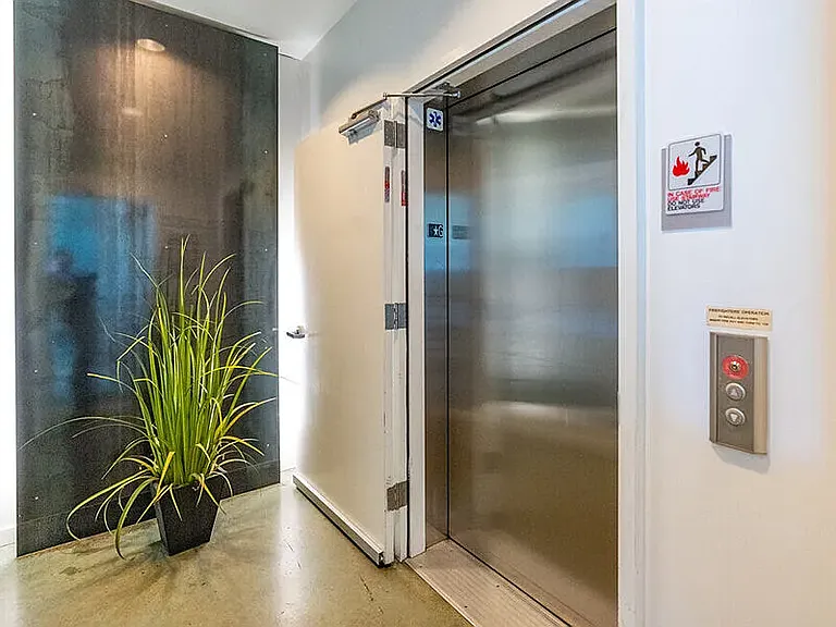 Glasdore Lofts — Photo 24