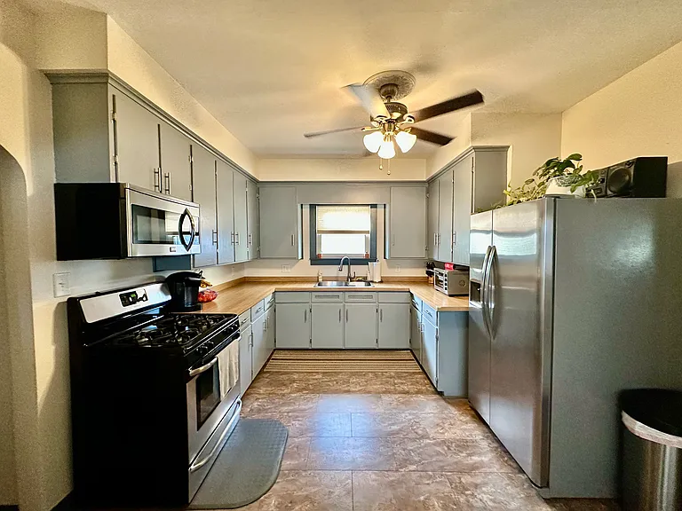 282 Long Ave #1 — Photo 12