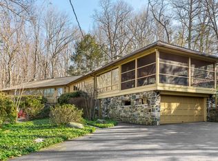 1384 Hunterbrook Rd, Yorktown Heights, NY 10598