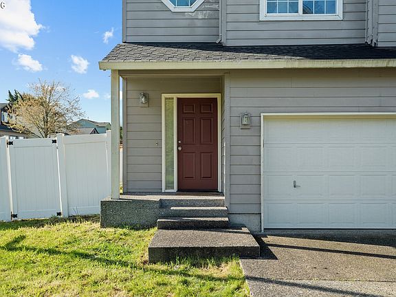 4th image of 1317 NE 168th St