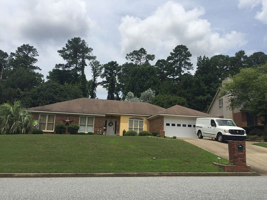 1st image of 119 Brandon Hall Dr