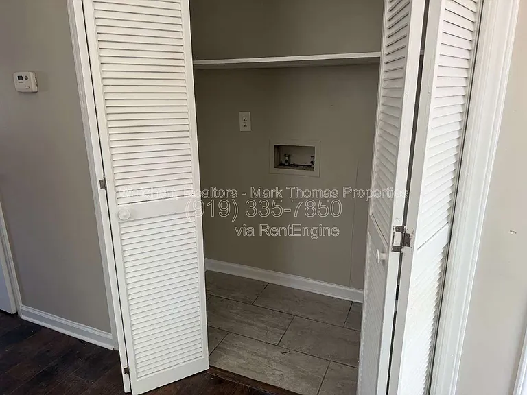 208 Bridgefield Pl — Photo 5