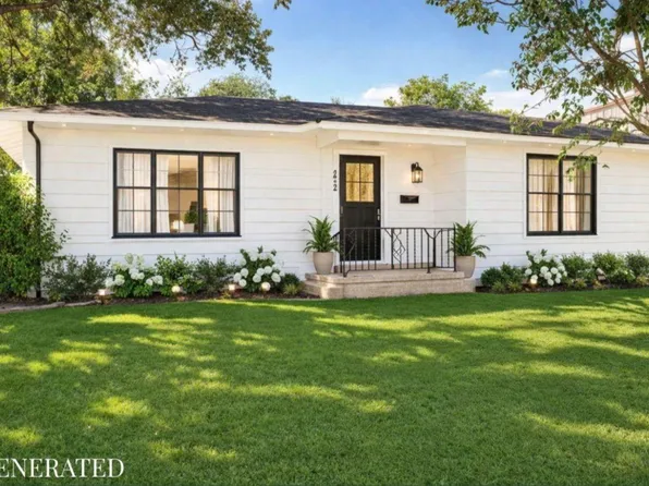 242 W Fannin St, La Grange, TX 78945