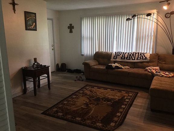 3rd image of 7009 S Primrose Pkwy
