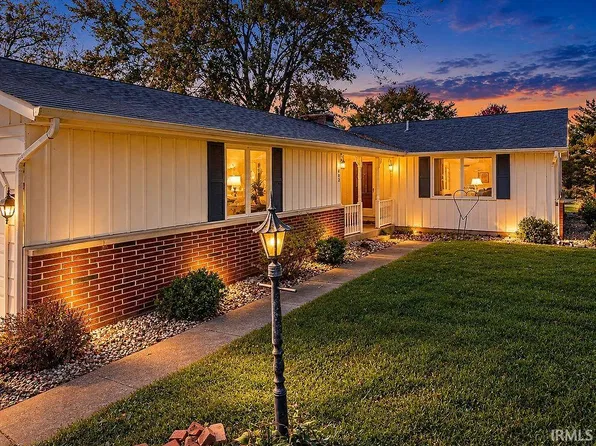 102 Riverview Rd, Warren, IN 46792