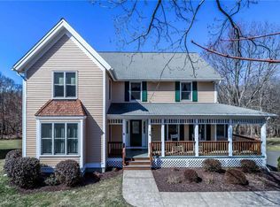 38 Robin Ln, Monroe, CT 06468