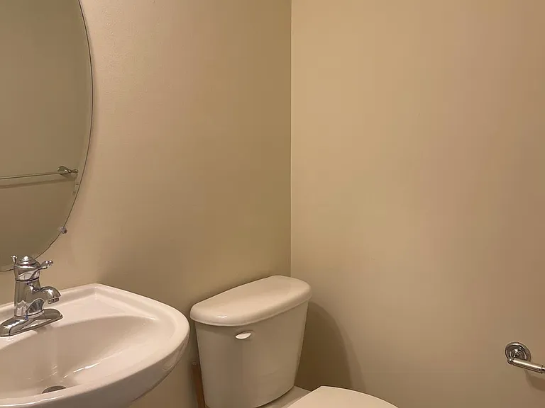 620 Kingfisher Ave — Photo 3
