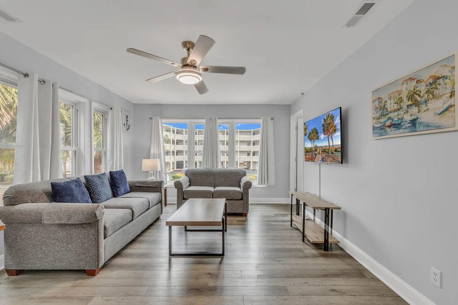 2 bed, 2.0 bath, 796 sqft, $4,723 — Photo 1