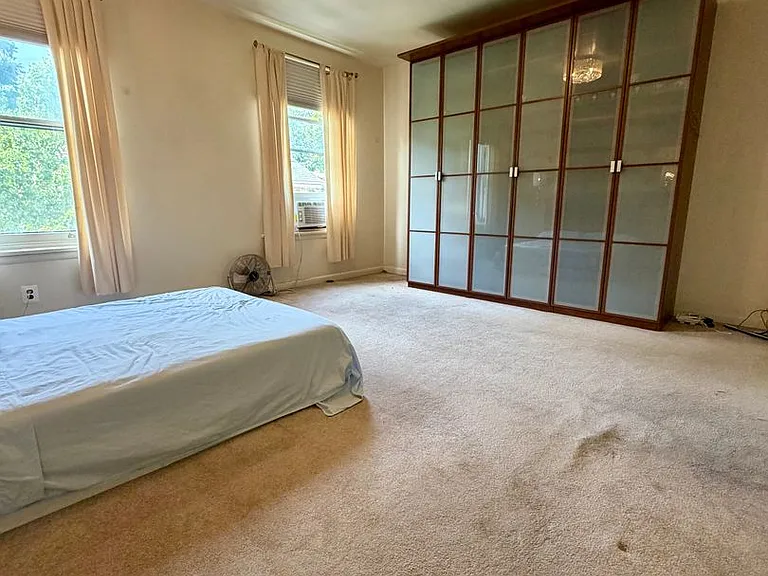 4518 Regent St — Photo 18